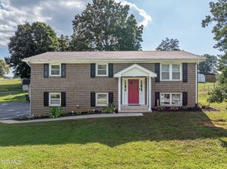 194 Independence Drive, Bristol, VA 24201
