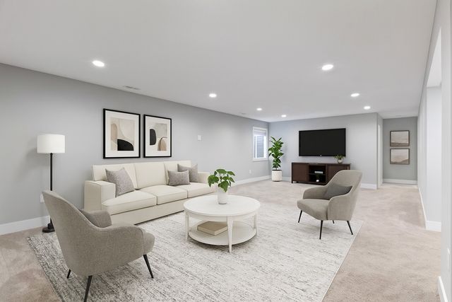 8704 Highland Oaks Drive, Johnston, IA 50131