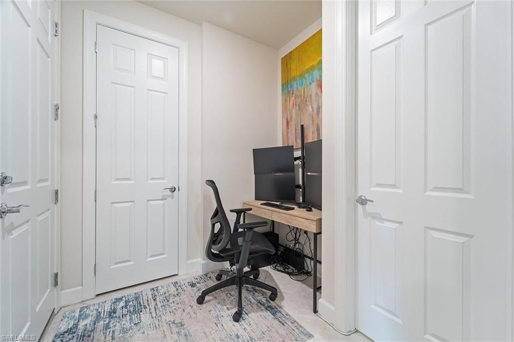 9406 Greyhawk TRL, NAPLES, FL 34120 — photo 4