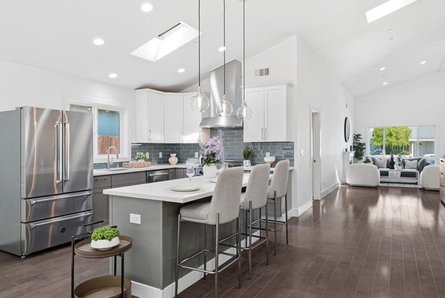 3992 Casanova Drive, San Mateo, CA 94403