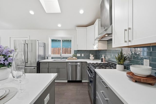 3992 Casanova Drive, San Mateo, CA 94403