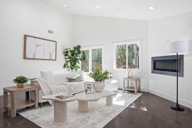 3992 Casanova Drive, San Mateo, CA 94403