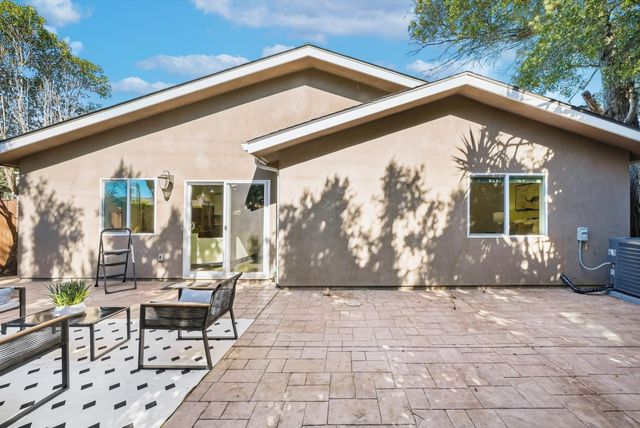 3992 Casanova Drive, San Mateo, CA 94403