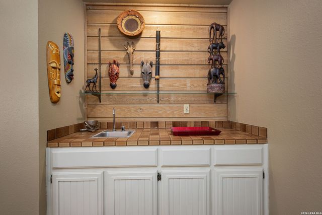 2631 Country Square, San Antonio, TX 78209