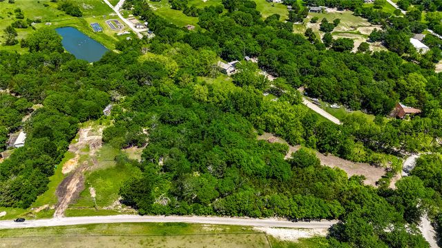 224 Whispering Oaks, Tom Bean, TX 75489