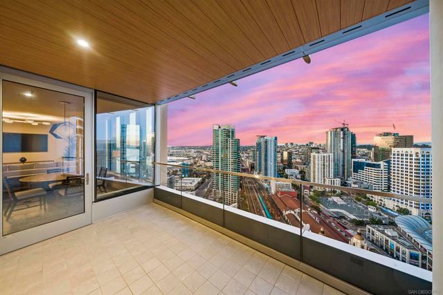 888 W E 3006, San Diego, CA 92101