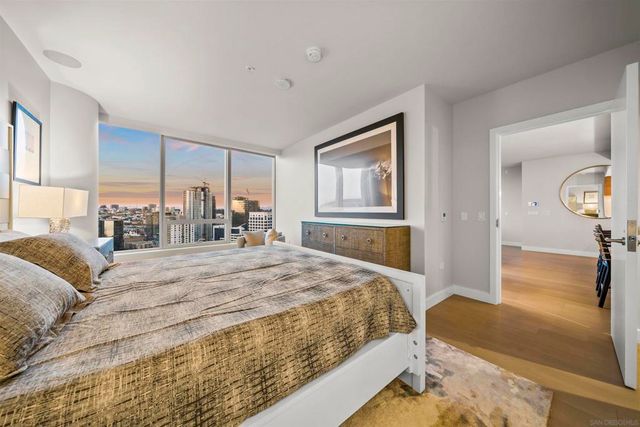 888 W E 3006, San Diego, CA 92101