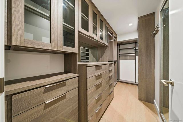 888 W E 3006, San Diego, CA 92101