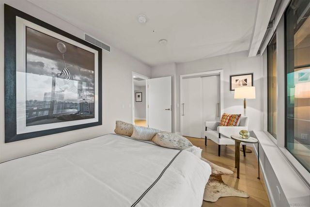 888 W E 3006, San Diego, CA 92101