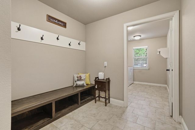 460 County Road 4421, Trenton, TX 75490