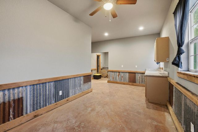 460 County Road 4421, Trenton, TX 75490