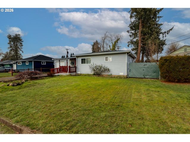624 TINAMOU Ln, Springfield, OR 97477