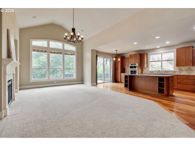 10636 Se TURNBERRY Loop, Happy Valley, OR 97086