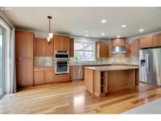 10636 Se TURNBERRY Loop, Happy Valley, OR 97086