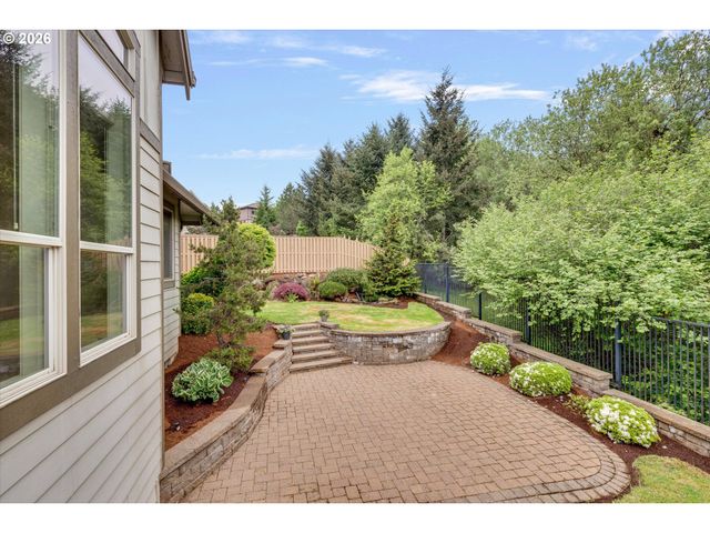 10636 Se TURNBERRY Loop, Happy Valley, OR 97086