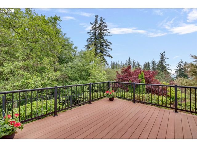 10636 Se TURNBERRY Loop, Happy Valley, OR 97086