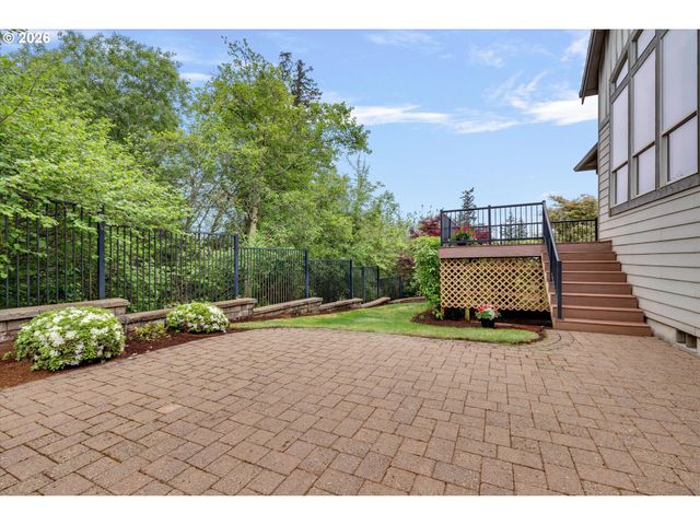 10636 Se TURNBERRY Loop, Happy Valley, OR 97086