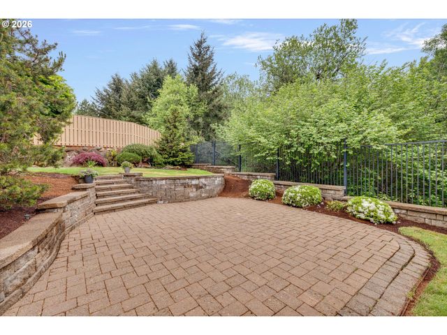 10636 Se TURNBERRY Loop, Happy Valley, OR 97086