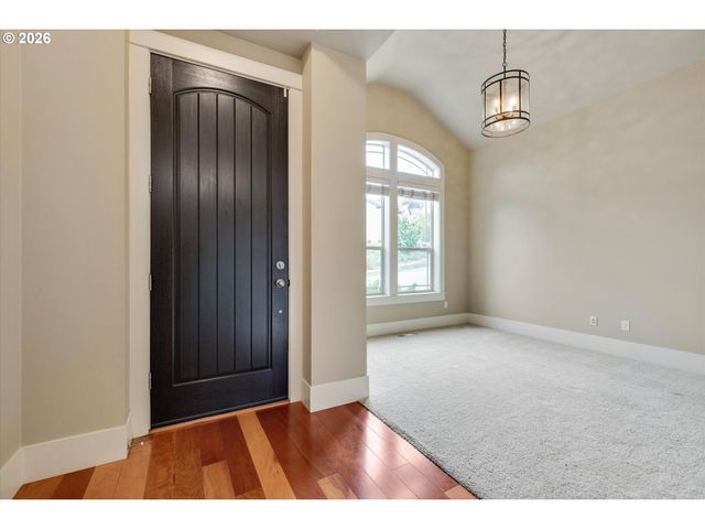 10636 Se TURNBERRY Loop, Happy Valley, OR 97086