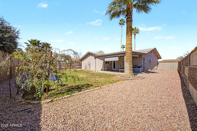 2737 W JUNQUILLO Circle, Mesa, AZ 85202