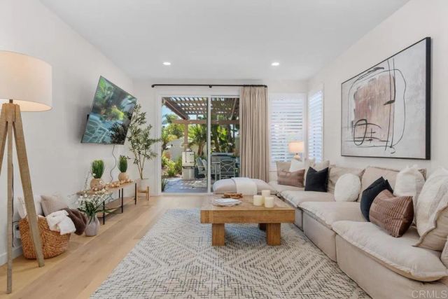 270 Borrego Court, Oceanside, CA 92057
