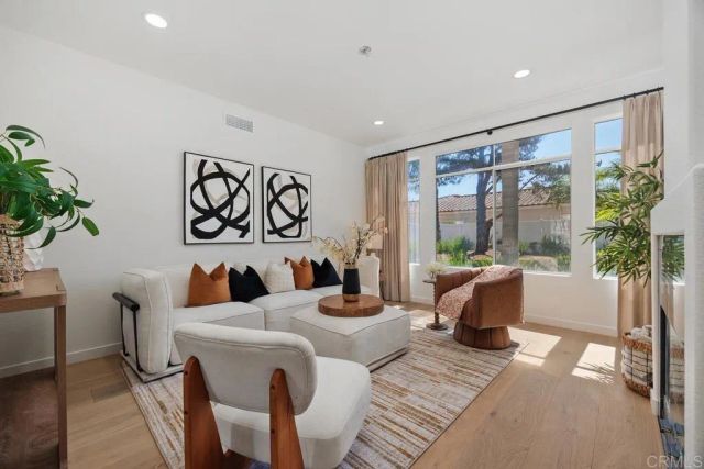 270 Borrego Court, Oceanside, CA 92057