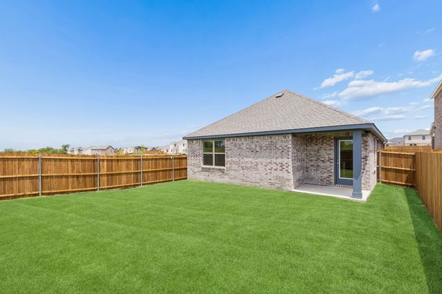 811 Hillcrest Boulevard, Princeton, TX 75407