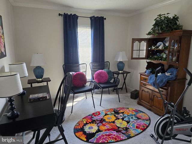 300 ORIOLE DR, Carlisle, PA 17013