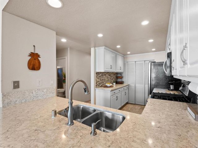1230 Seacoast Drive 5, Imperial Beach, CA 91932
