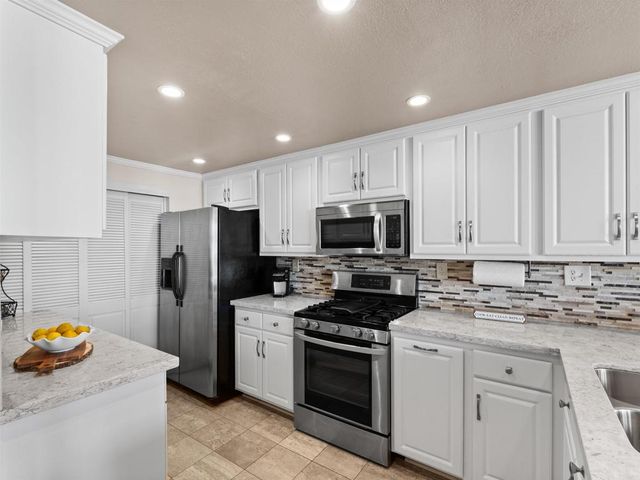1230 Seacoast Drive 5, Imperial Beach, CA 91932