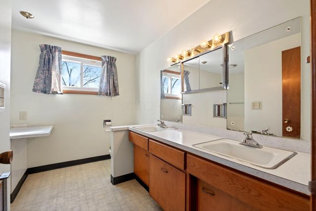 1724 S Belmont Avenue, Springfield, OH 45505