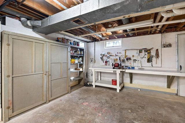 1724 S Belmont Avenue, Springfield, OH 45505