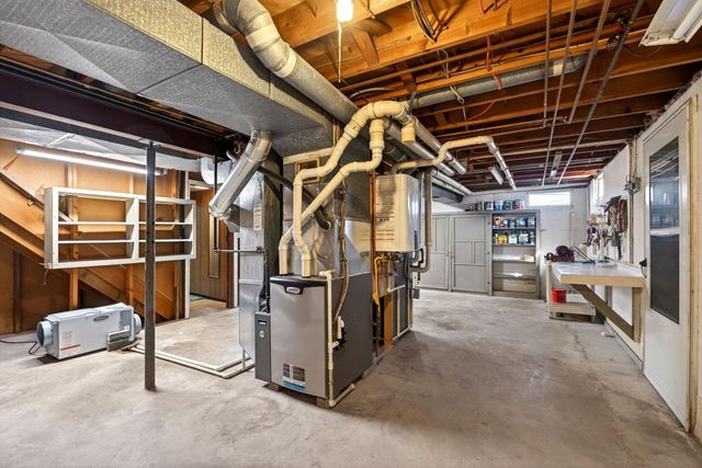 1724 S Belmont Avenue, Springfield, OH 45505