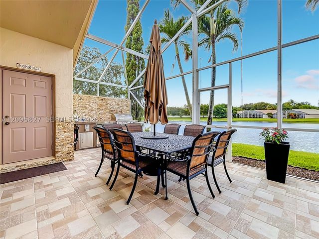 9889 Agnello St, Lake Worth, FL 33467