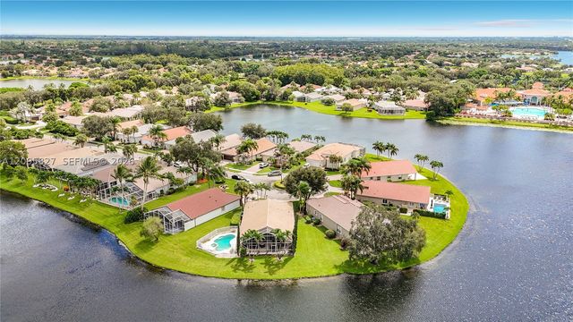 9889 Agnello St, Lake Worth, FL 33467