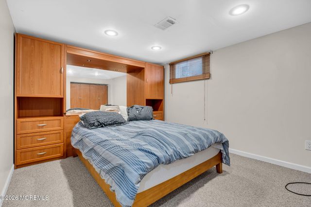77 Michael Road, Spotswood, NJ 08884