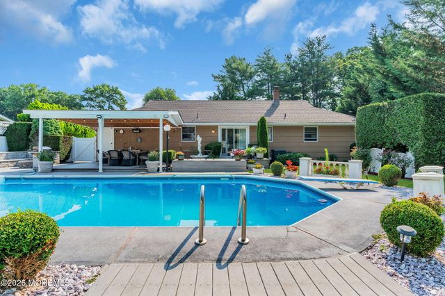 77 Michael Road, Spotswood, NJ 08884