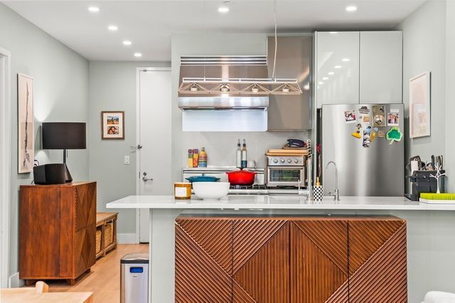 2-26 50th Avenue 3de, New York City, NY 11101