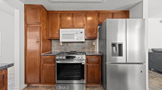 1741 Mojave View Circle, Corona, CA 92882