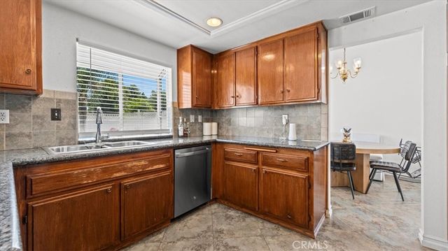 1741 Mojave View Circle, Corona, CA 92882