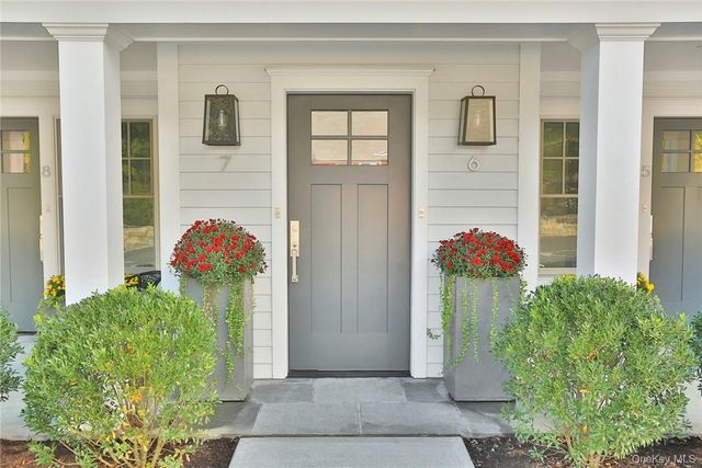 470 Main Street 11, Armonk, NY 10504