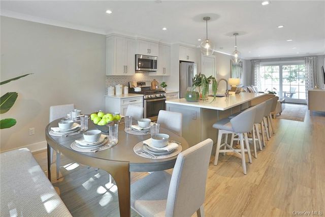 470 Main Street 11, Armonk, NY 10504