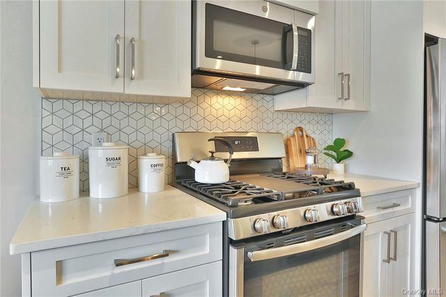 470 Main Street 11, Armonk, NY 10504