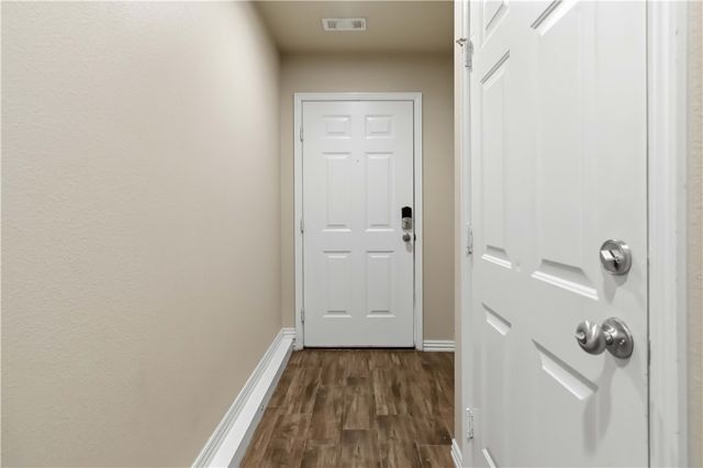 2821 Cottonwillow, Fayetteville, AR 72704
