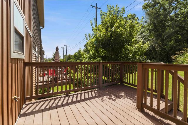 2821 Cottonwillow, Fayetteville, AR 72704