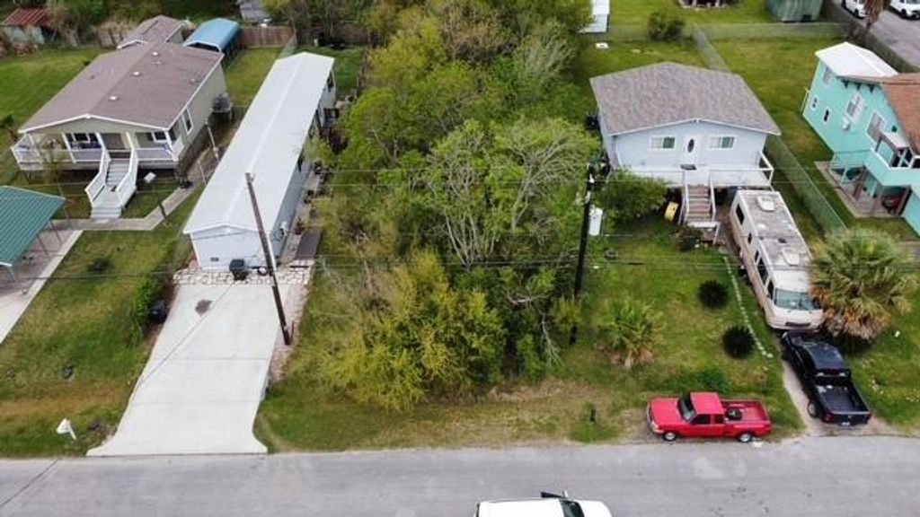 TBD 7th Street, Dickinson, TX 77539