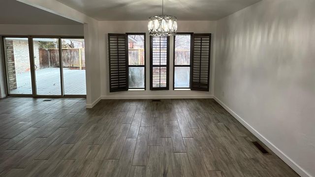 12510 Maple Ridge Road, Oklahoma City, OK 73120