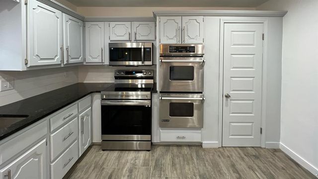 12510 Maple Ridge Road, Oklahoma City, OK 73120