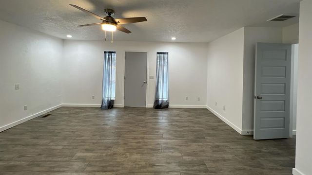 12510 Maple Ridge Road, Oklahoma City, OK 73120