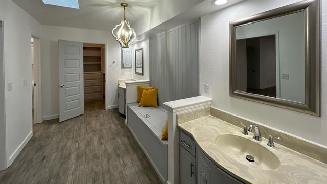 12510 Maple Ridge Road, Oklahoma City, OK 73120